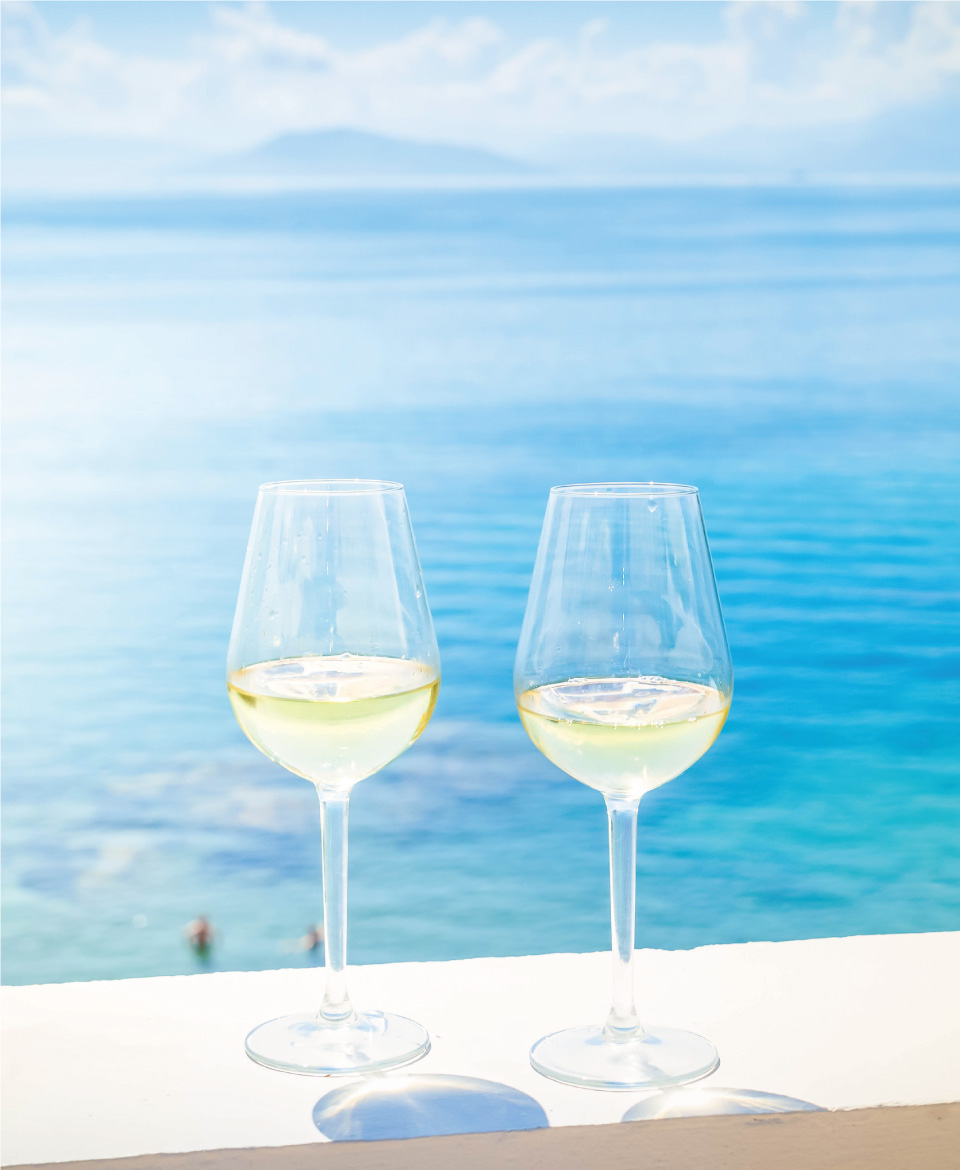 波の音を聞きながら、ビーチで楽しむ開放的なBBQ